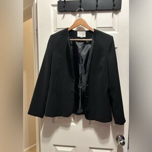 Le Suit Women's Elegant Black Blazer